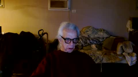Snapshot of tom112292014 chatting on April 27, 2026, 12:19 am tom112292014 online show from April 27, 2026, 12:19 am