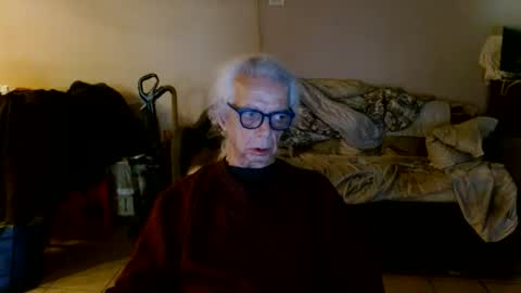 Snapshot of tom112292014 chatting on May 14, 2026, 6:47 pm tom112292014 online show from May 14, 2026, 6:47 pm
