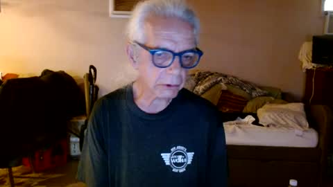 tom112292014 online show from June 21, 2026, 10:23 pm