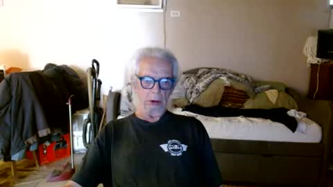tom112292014 online show from June 29, 2026, 3:45 pm