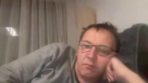 Tom online show from December 4, 2025, 5:32 pm