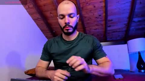 Snapshot of tom_bailey_ chatting on February 16, 2026, 12:34 pm online show from February 16, 2026, 12:34 pm