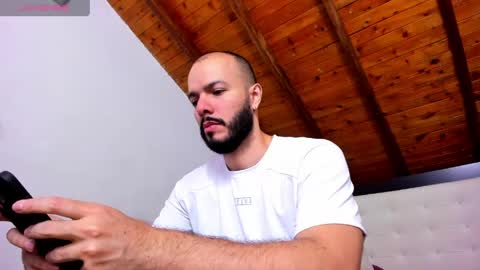 Snapshot of tom_bailey_ chatting on March 24, 2026, 12:54 pm online show from March 24, 2026, 12:54 pm