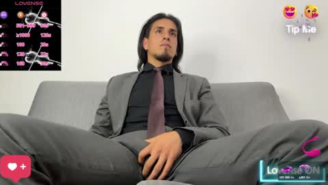 Snapshot of tom_blunt96 chatting on September 27, 2025, 9:31 pm TOM online show from September 27, 2025, 9:31 pm