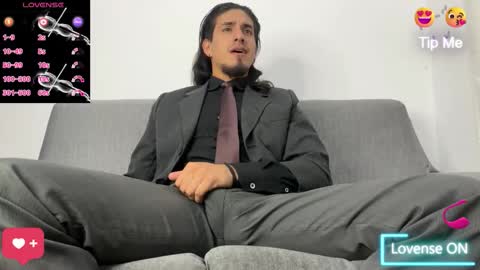 Snapshot of tom_blunt96 chatting on October 15, 2025, 6:19 pm TOM online show from October 15, 2025, 6:19 pm