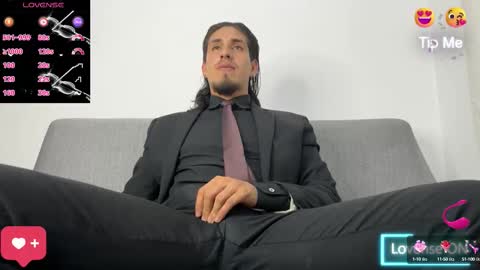 Snapshot of tom_blunt96 chatting on October 18, 2025, 6:48 am TOM online show from October 18, 2025, 6:48 am