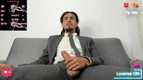 Snapshot of tom_blunt96 chatting on October 20, 2025, 4:18 pm TOM online show from October 20, 2025, 4:18 pm