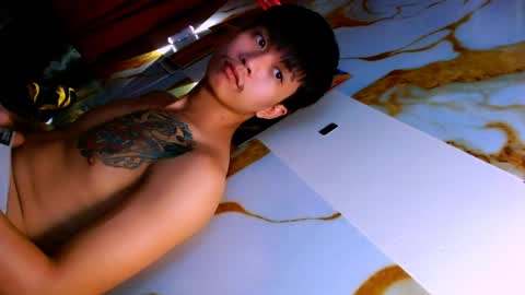 tom_hugecockloader online show from April 8, 2026, 10:26 am