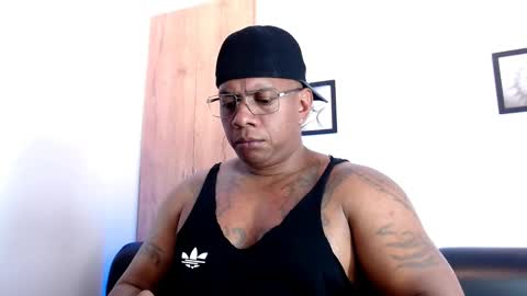 Snapshot of tom_miller chatting on February 22, 2025, 5:44 am Tom Miller online show from February 22, 2025, 5:44 am