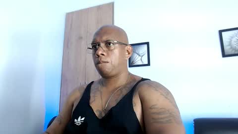 Snapshot of tom_miller chatting on February 25, 2025, 6:03 am Tom Miller online show from February 25, 2025, 6:03 am