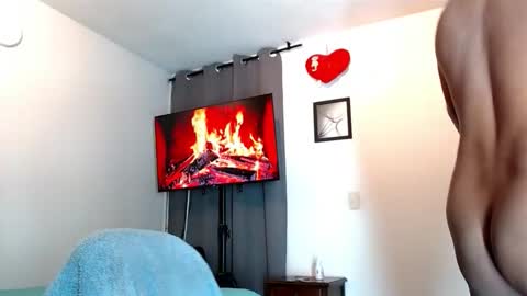 Snapshot of tom_miller chatting on October 9, 2025, 7:01 pm Tom Miller online show from October 9, 2025, 7:01 pm