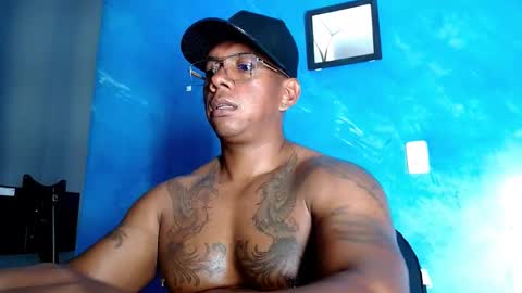 Snapshot of tom_miller chatting on October 31, 2025, 4:57 am Tom Miller online show from October 31, 2025, 4:57 am