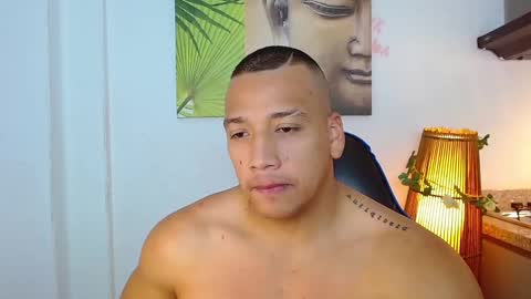 Tom muscle1 online show from December 7, 2024, 6:26 pm