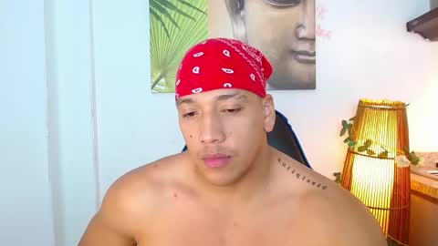 Tom muscle1 online show from December 9, 2024, 6:03 pm