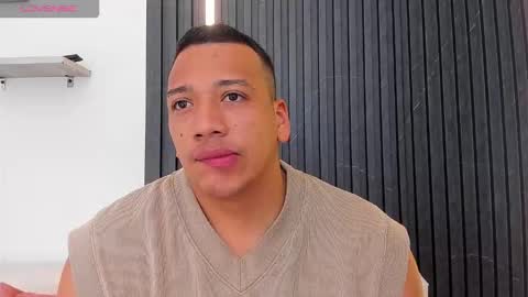 Snapshot of tom_muscle1 chatting on September 12, 2025, 11:54 am Tom muscle1 online show from September 12, 2025, 11:54 am