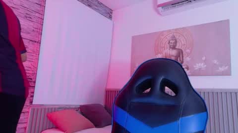 Tom muscle1 online show from March 23, 2026, 8:35 pm