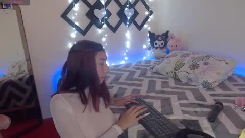 Snapshot of tom_natasha chatting on January 24, 2025, 7:39 pm Tom natasha online show from January 24, 2025, 7:39 pm