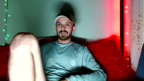 tomas gerauld. make me happy with 10000 tokens online show from April 28, 2026, 2:27 am