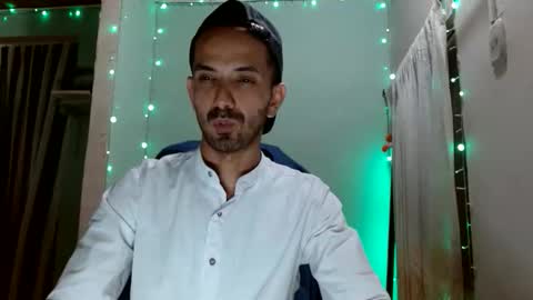 Snapshot of tomas_gerauld chatting on May 25, 2026, 2:06 am tomas gerauld. make me happy with 10000 tokens online show from May 25, 2026, 2:06 am
