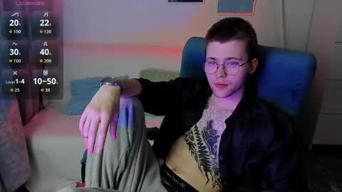 tomas_norton online show from May 6, 2026, 8:47 pm
