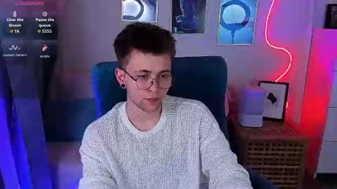 tomas_norton online show from June 11, 2026, 8:18 pm