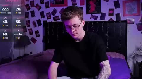 tomas_norton online show from June 20, 2026, 10:23 pm