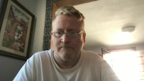 Hola online show from January 7, 2025, 6:24 pm