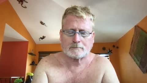 Hola online show from September 25, 2025, 6:33 pm