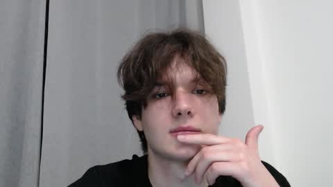 Snapshot of tomassdickpick chatting on February 21, 2026, 10:22 pm Tomas online show from February 21, 2026, 10:22 pm