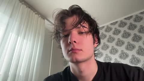 Snapshot of tomassdickpick chatting on April 2, 2026, 7:06 am Tomas online show from April 2, 2026, 7:06 am