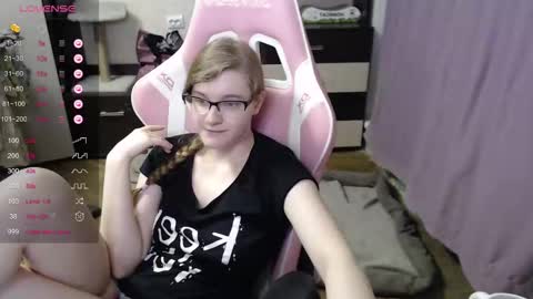 tomato_tease online show from October 27, 2025, 4:00 pm