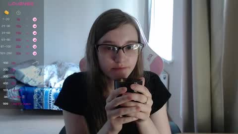 tomato_tease online show from May 14, 2026, 10:44 am