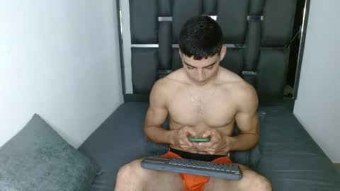 Snapshot of tomaz_18 chatting on April 3, 2026, 12:52 am tomaz_18 online show from April 3, 2026, 12:52 am