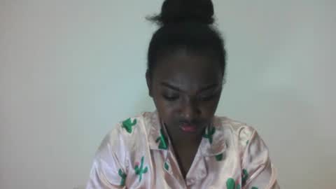 tomboasy online show from September 10, 2025, 11:54 am