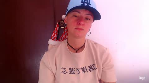 Blue online show from December 4, 2024, 8:40 pm
