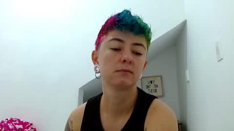 Blue online show from November 5, 2025, 3:01 pm