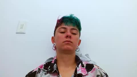 Blue online show from December 15, 2025, 4:22 pm