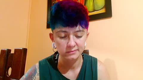 Blue online show from June 19, 2026, 2:38 am