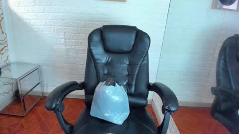 tomboygirl69 online show from November 26, 2025, 7:04 pm