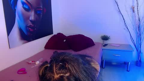 tomie online show from December 17, 2024, 6:42 pm