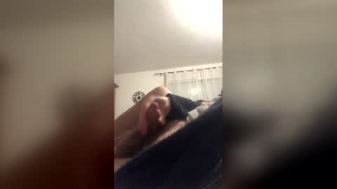 tomjong22 online show from March 29, 2026, 9:37 pm