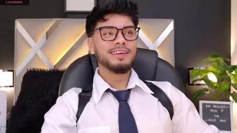 Snapshot of tommiduboiss chatting on November 8, 2025, 4:45 am Tommy Dubois online show from November 8, 2025, 4:45 am