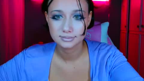 Snapshot of tommioo7 chatting on October 10, 2025, 11:59 pm Galadriel online show from October 10, 2025, 11:59 pm