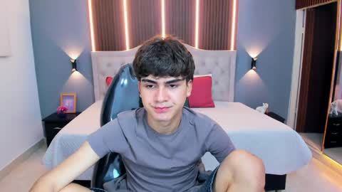 Tommy  online show from May 2, 2026, 3:33 am