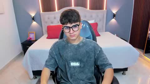 Tommy  online show from May 5, 2026, 3:36 am