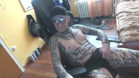 Snapshot of tommy18cmhot chatting on January 11, 2026, 9:25 am tommy18cmhot online show from January 11, 2026, 9:25 am