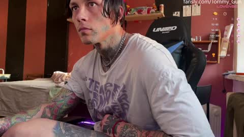 Snapshot of tommy__gun_ chatting on December 11, 2024, 11:19 am Tommy and Katana online show from December 11, 2024, 11:19 am