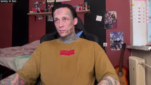 Snapshot of tommy__gun_ chatting on December 29, 2024, 7:17 am Tommy and Katana online show from December 29, 2024, 7:17 am