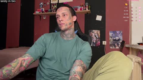 Snapshot of tommy__gun_ chatting on January 10, 2025, 3:06 pm Tommy and Katana online show from January 10, 2025, 3:06 pm