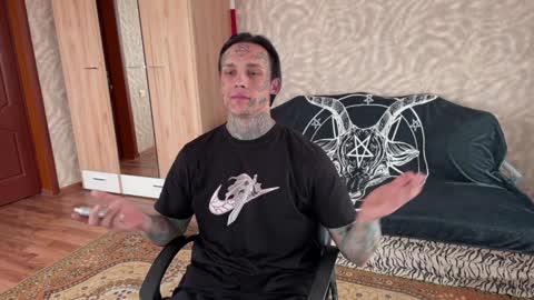 Snapshot of tommy__gun_ chatting on January 26, 2025, 7:53 am Tommy and Katana online show from January 26, 2025, 7:53 am